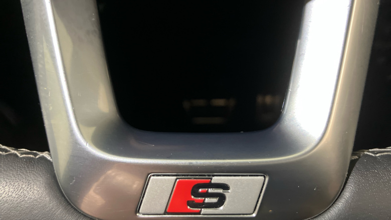 Audi Q3 40 TFSI Quattro S Line 5dr S Tronic Petrol Estate